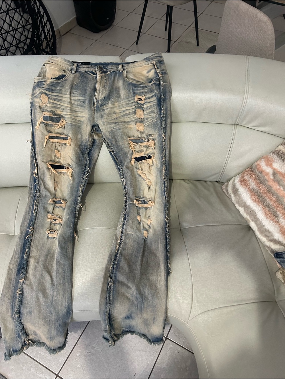 Men's Distressed Washed Blue Jeans